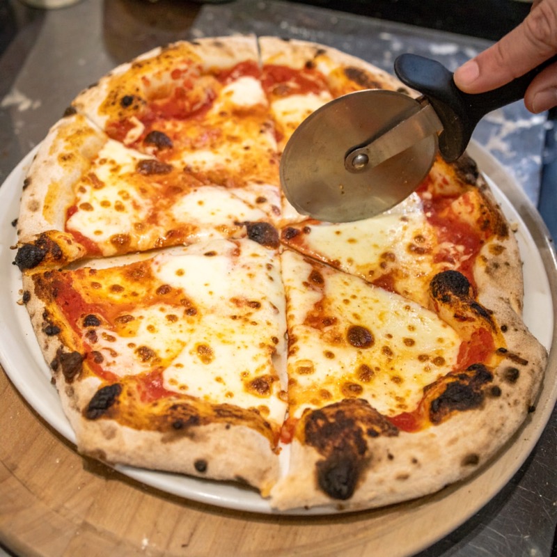 Hand Fire Pizza